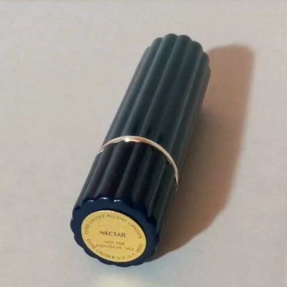 Estee Lauder All Day Lipstick Nectar DISCONTINUED - Picture 3 of 6